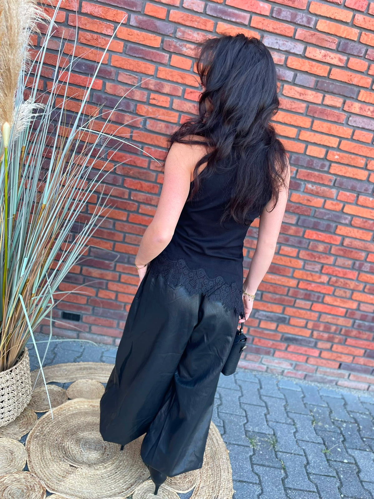 Top Norah lace zwart