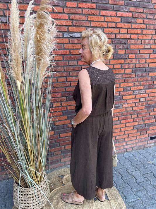 Set Jari bruin
