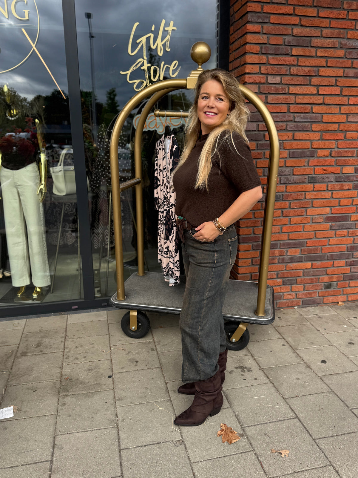Laars nina donkerbruin kort