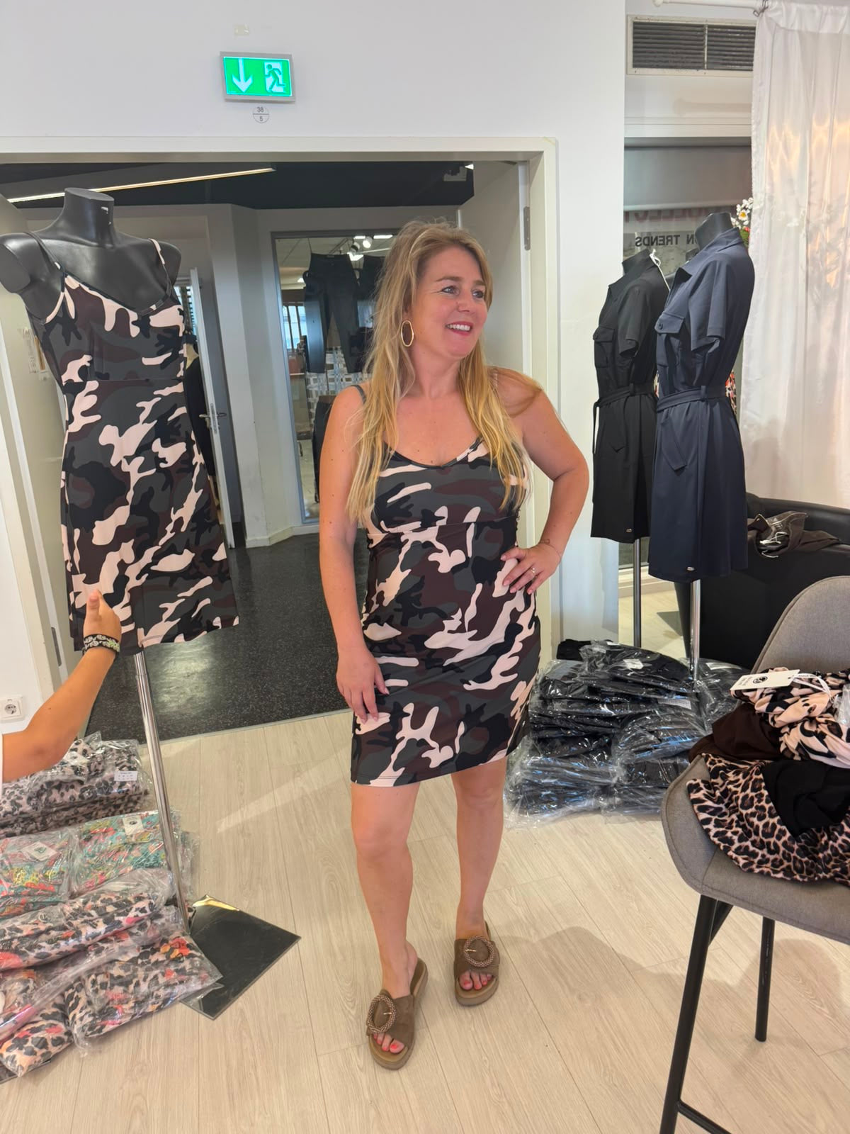 Angelle Milan spaghetti jurk Leger