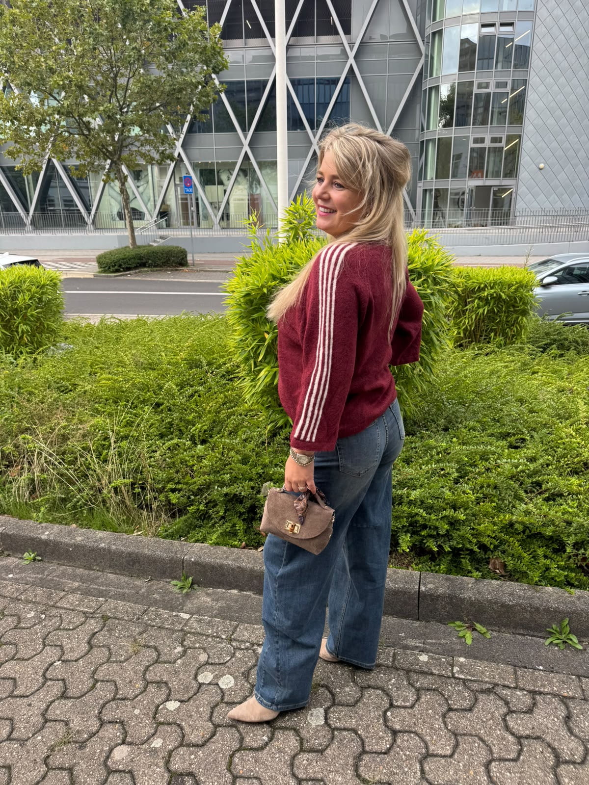 Trui Bonnie streep bordeaux
