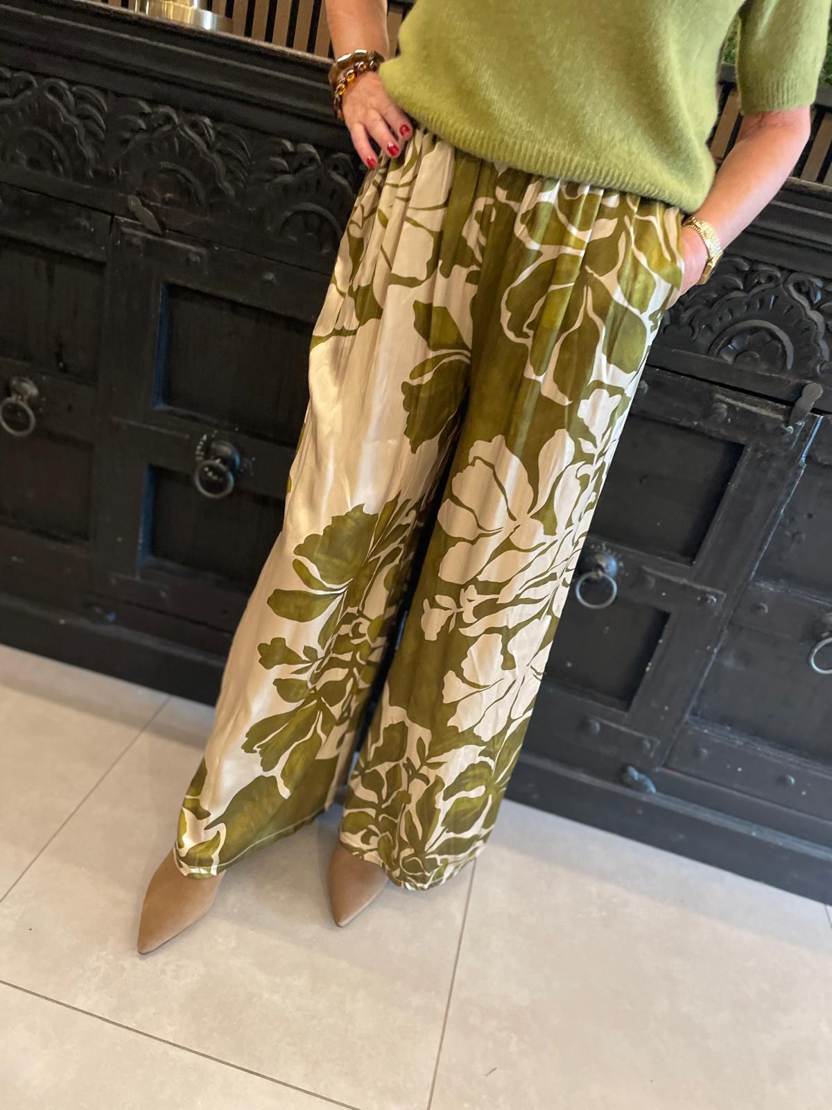 Broek Monie