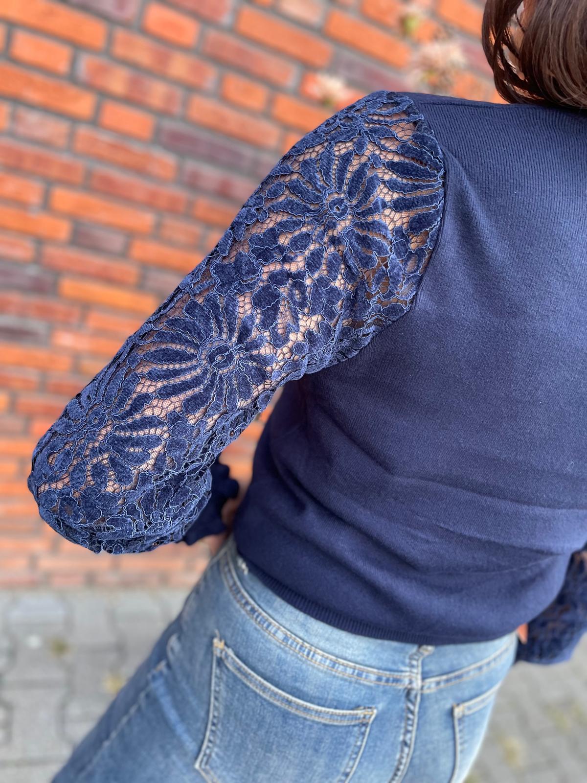Trui opengewerkte mouw blauw