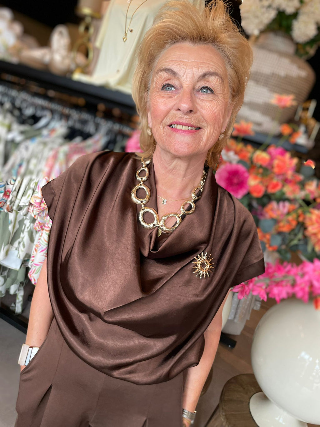 Blouse satijn Hanna bruin