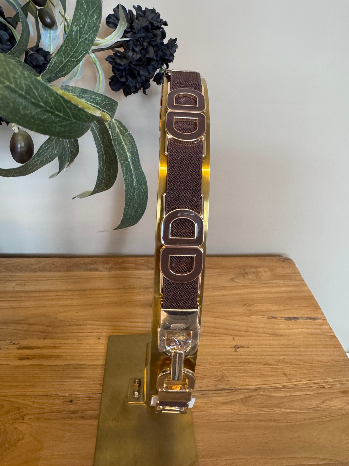 Elastische riem Tara bruine detail