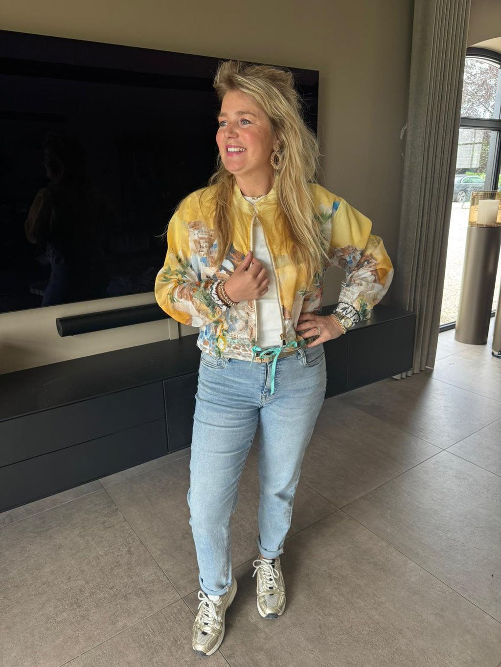 Jasje Meyra geel