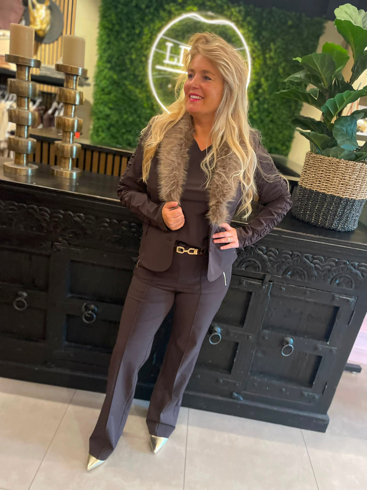 Angelle milan - Blazer kort donkerbruin 2623
