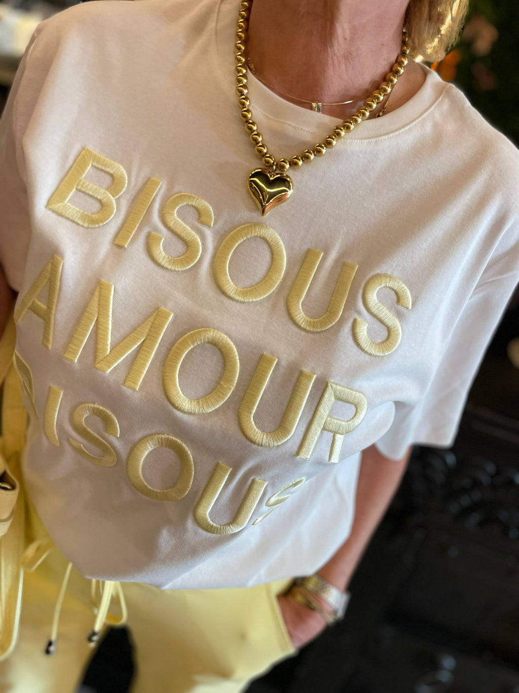T-shirt Bisous Amour geel