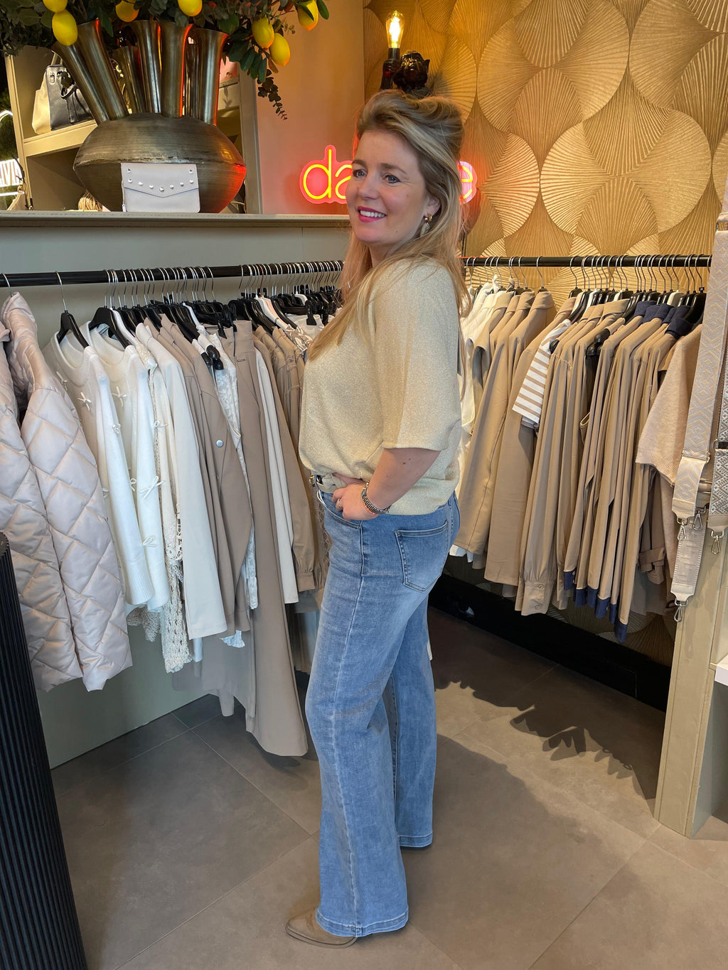 Triple Nine top Isa glitter beige