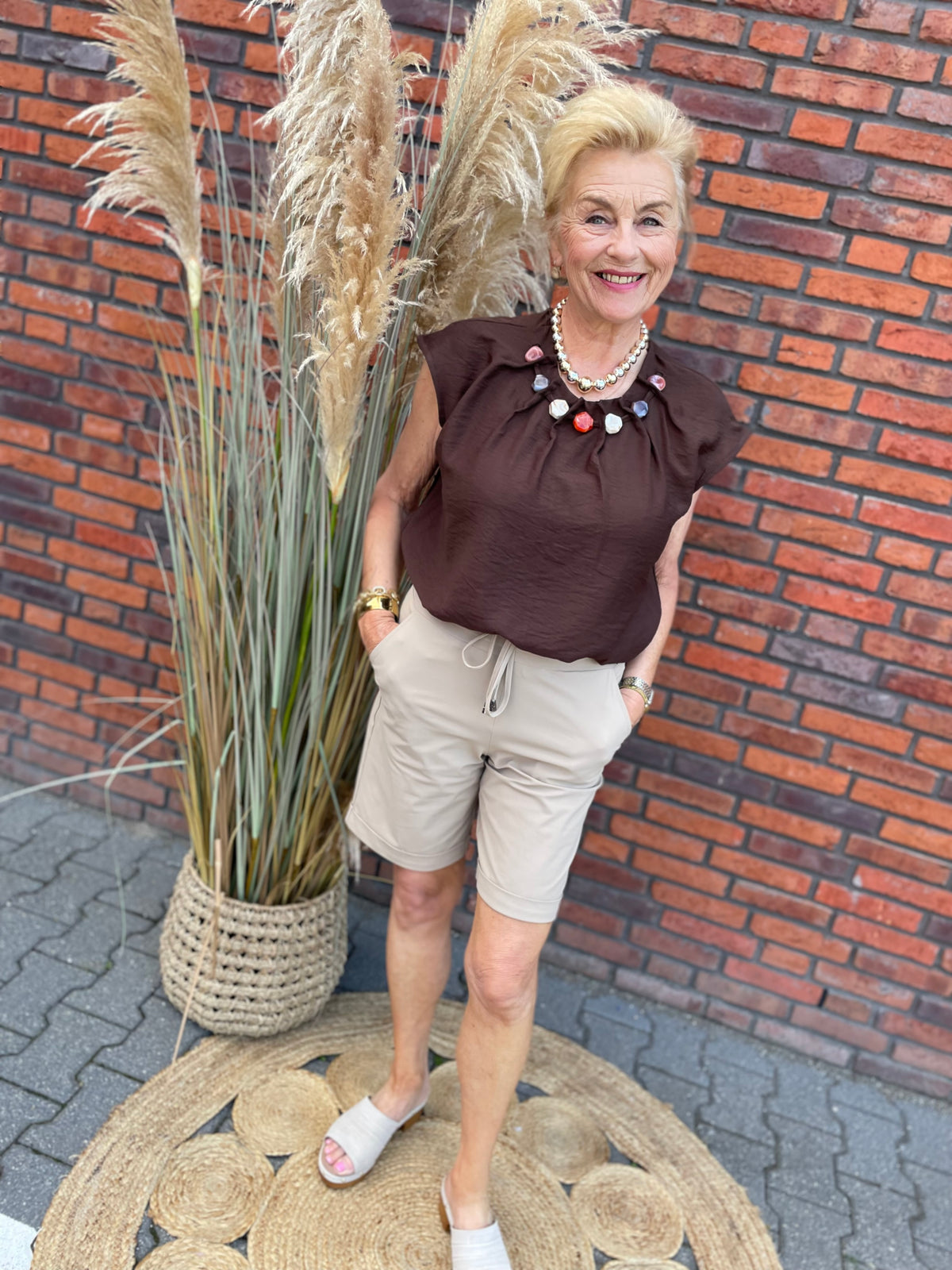 Top Liv bruin