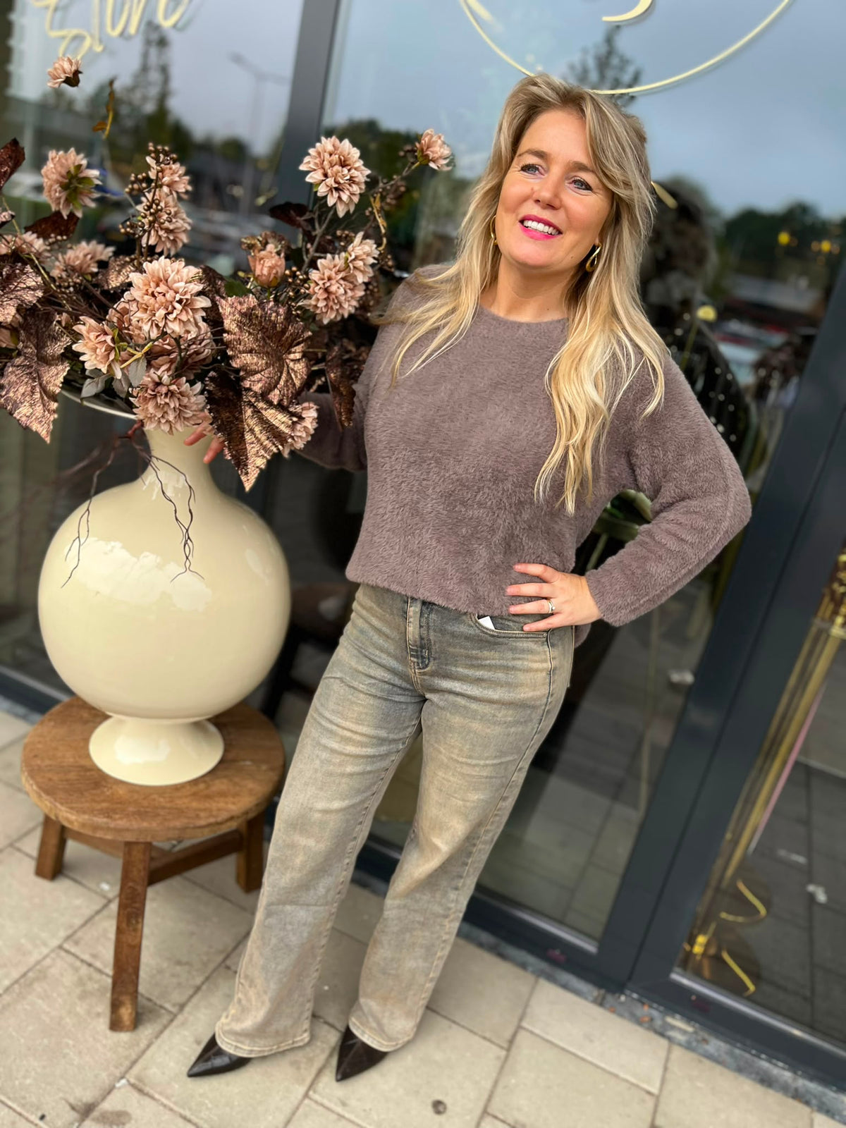 Trui Thirza Fluffy taupe