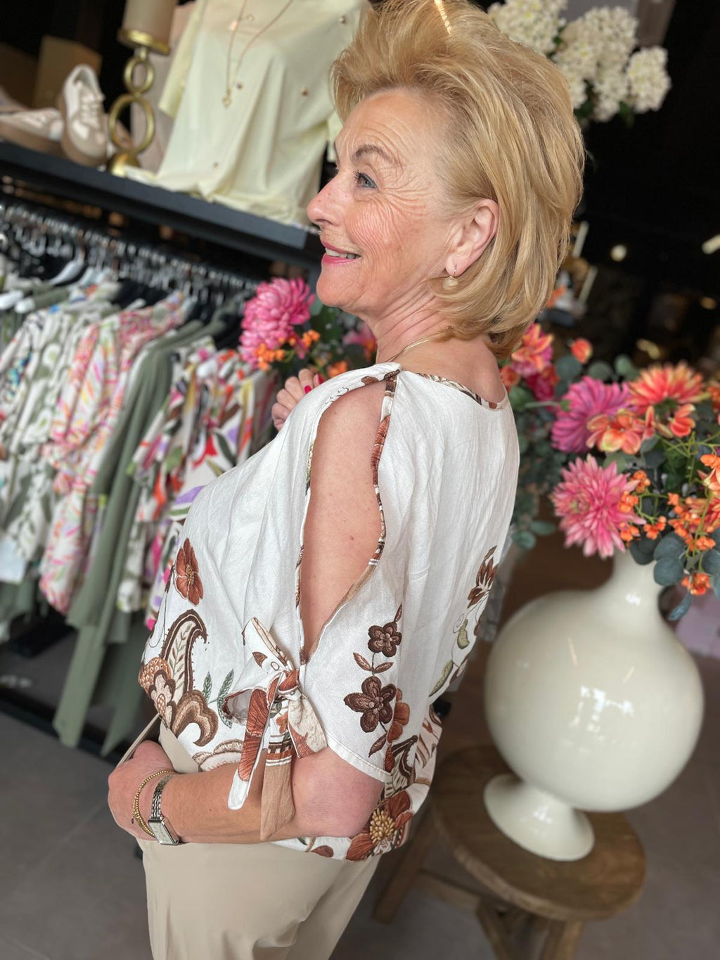 Blouse open schouder reva roestbruin