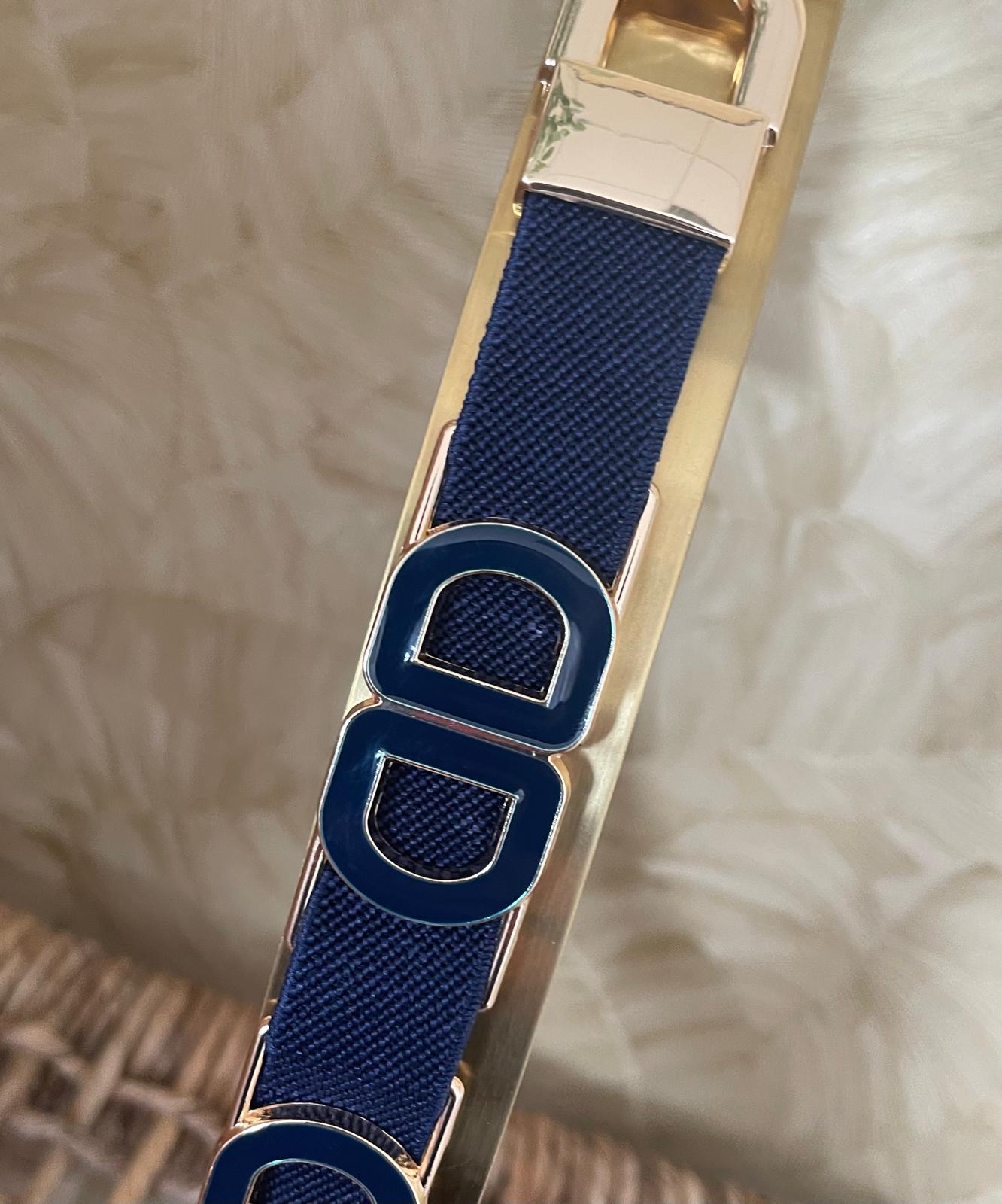 Elastische riem donkerblauw met D detail