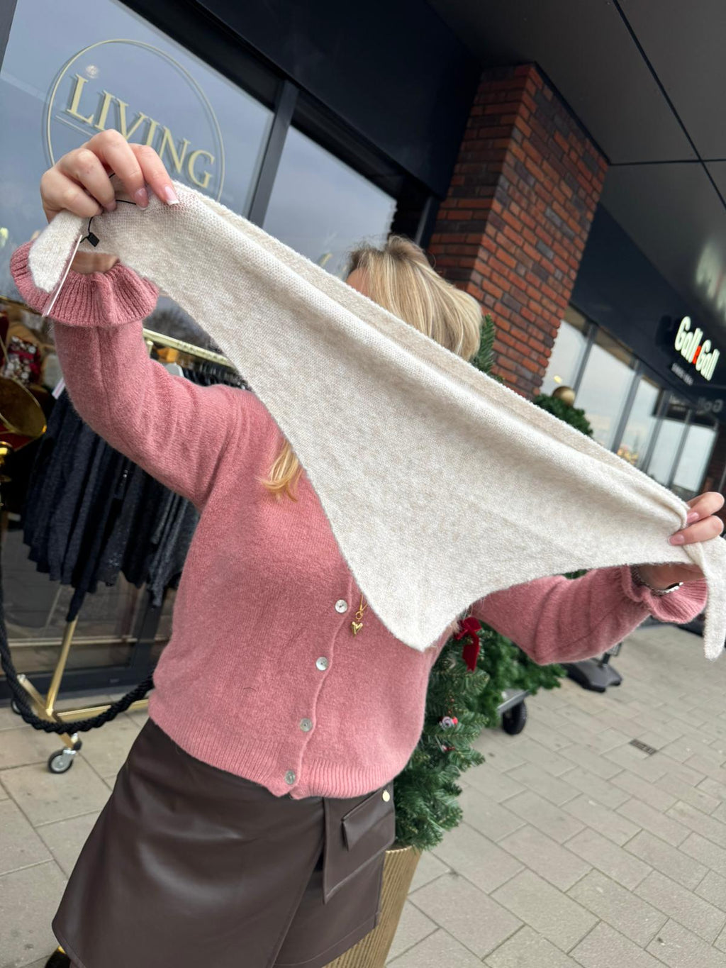 Driehoek sjaaltje Linda beige