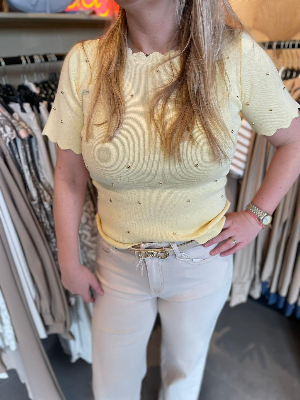 Truitje met studs geel