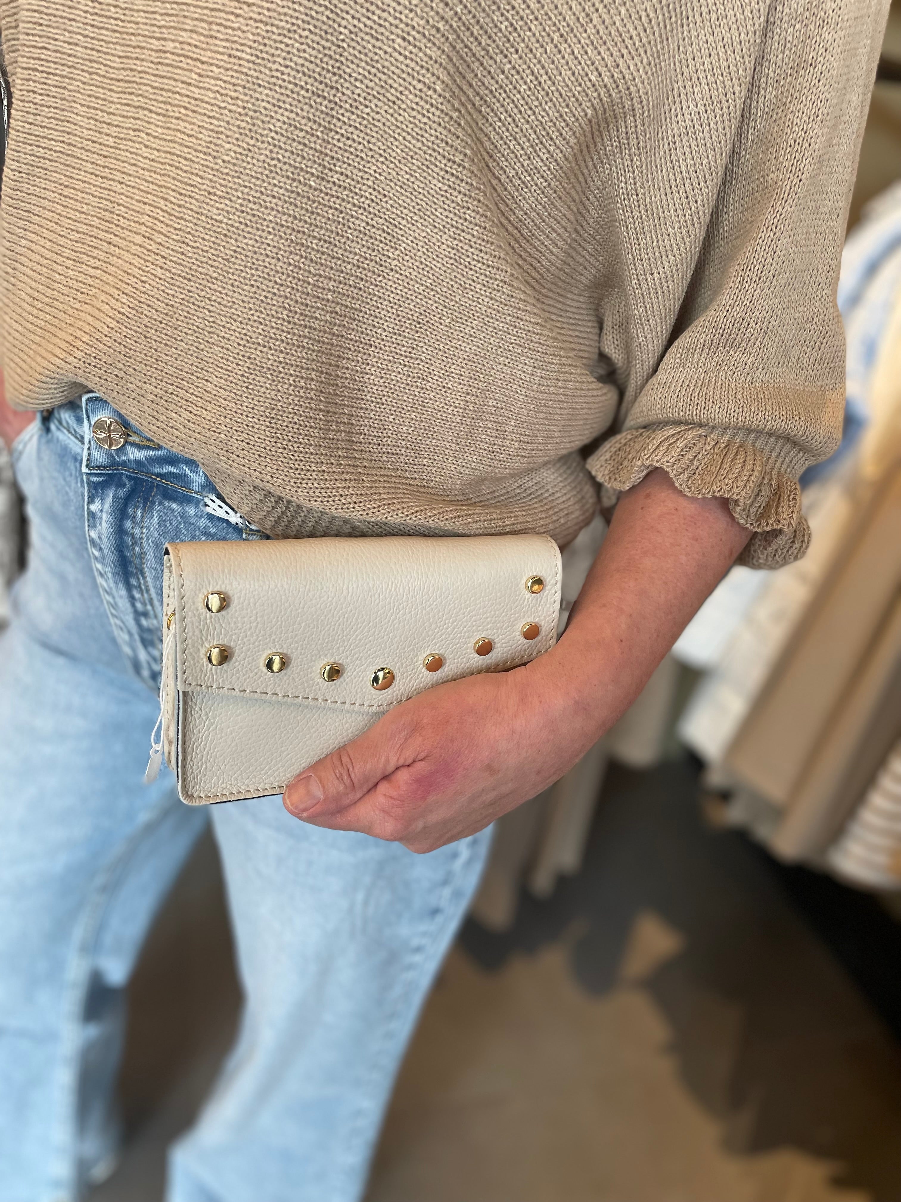 Truitje achterkant bloem beige