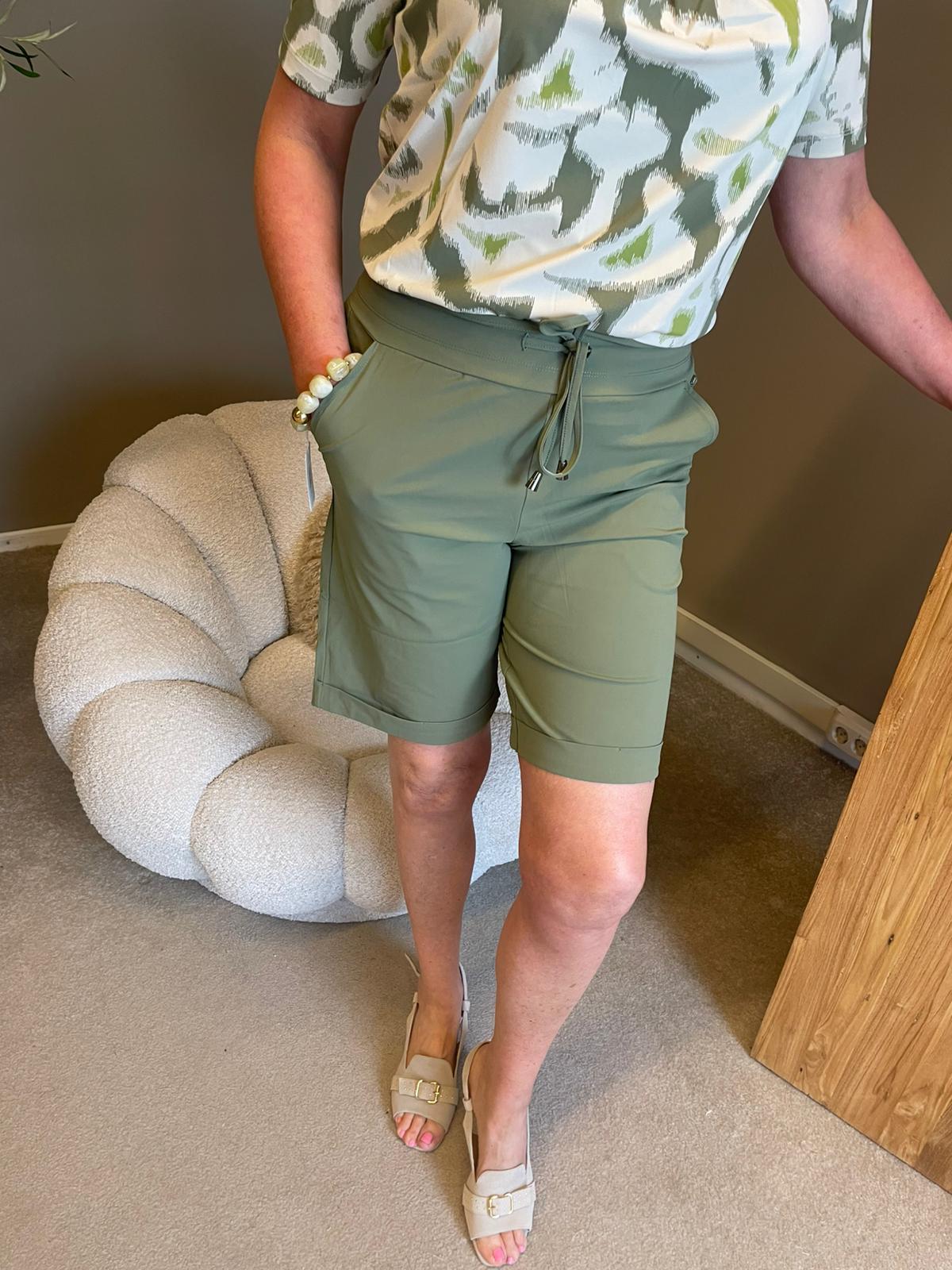 Mi Piace - travel short Olive MP202423