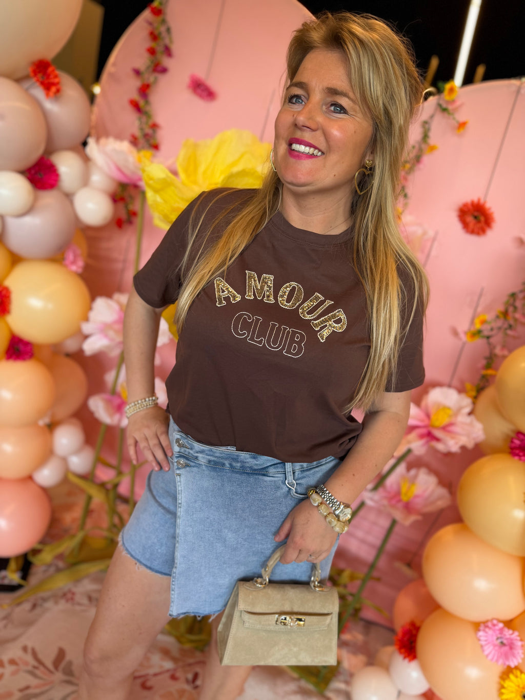 Amour club t-shirt