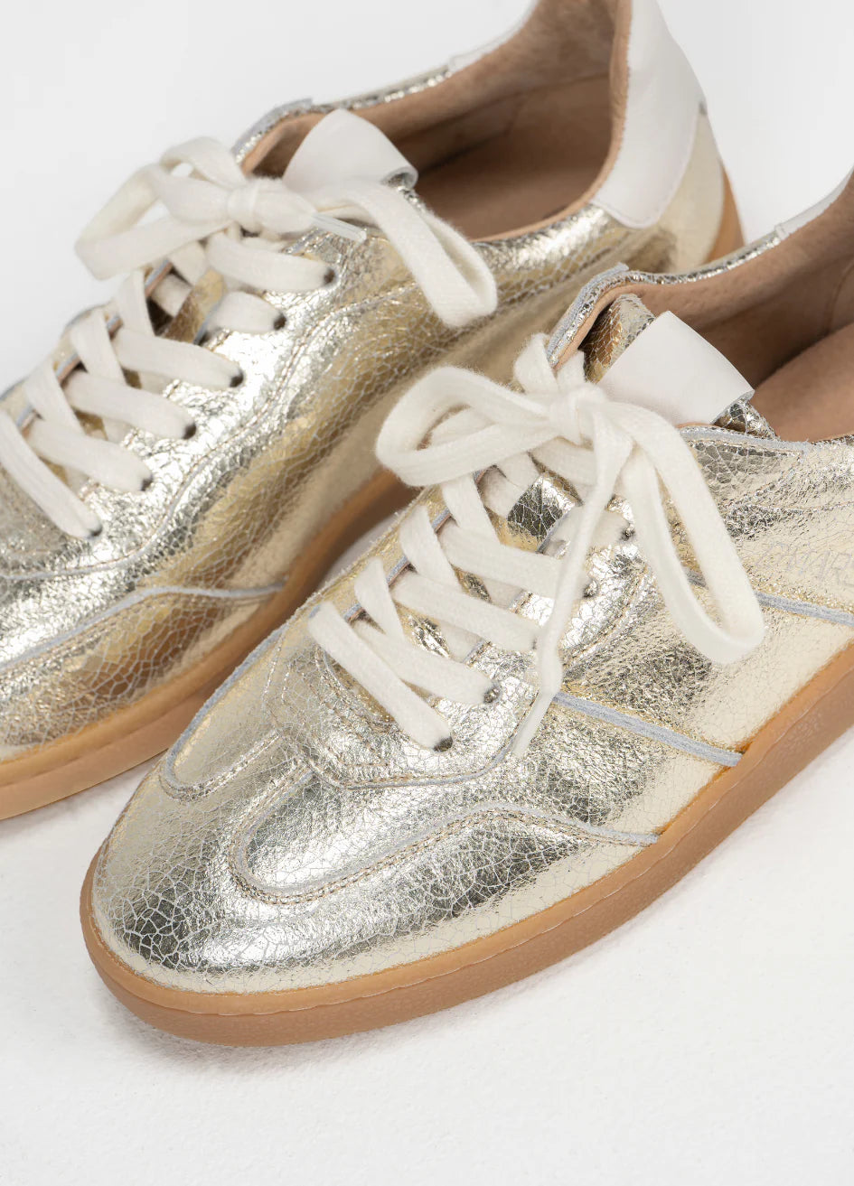 POONA crackled champagne Sneaker DWRS