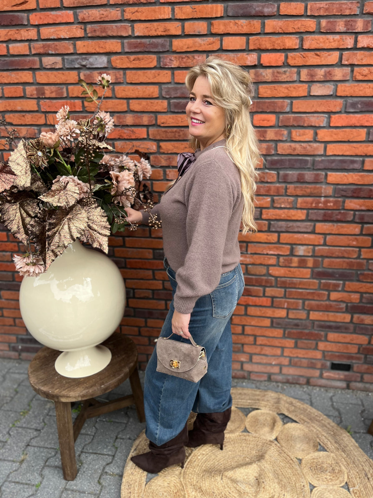 Vestje alpaca taupe met strik