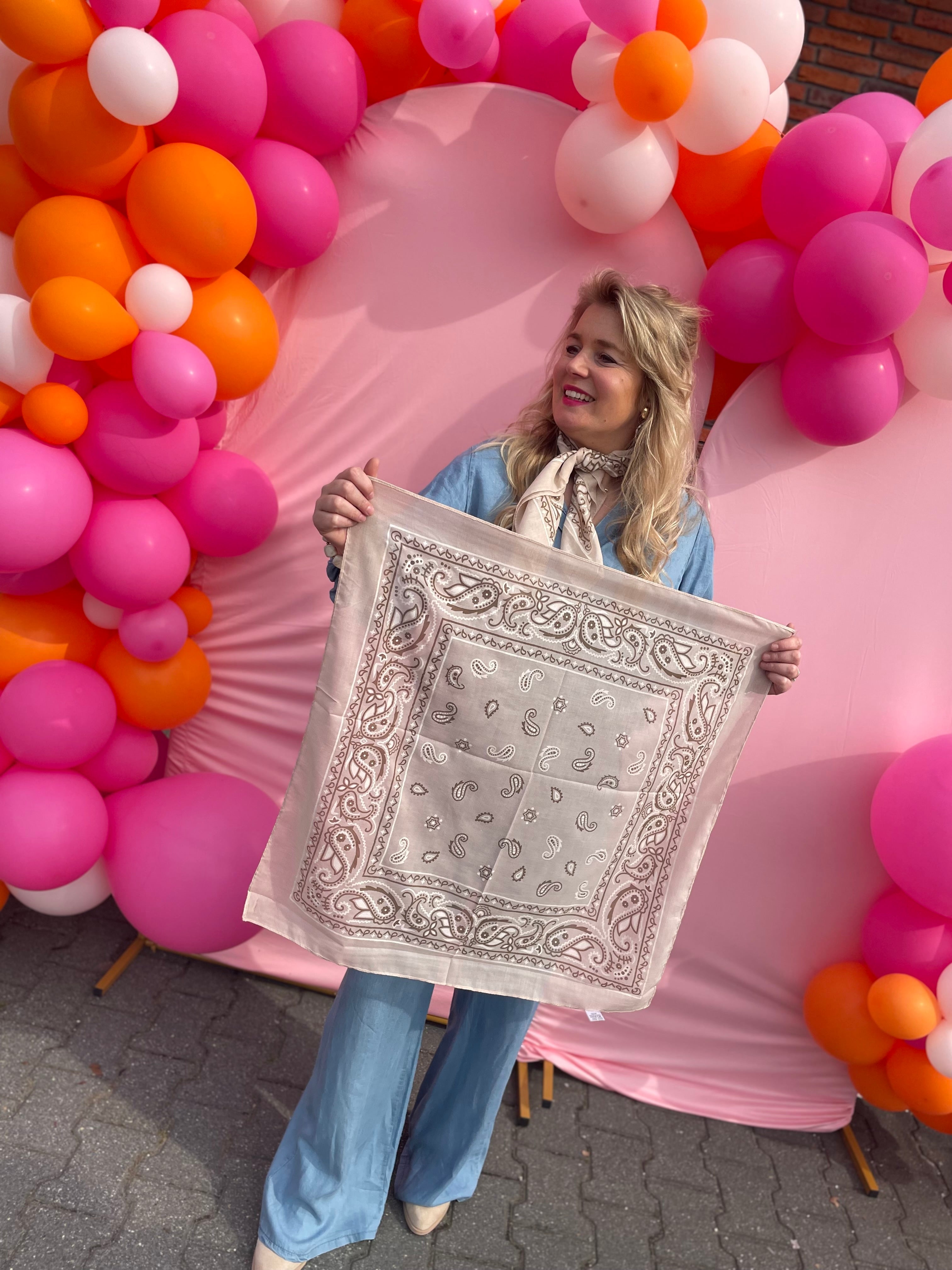 Sjaaltje Bobbi beige