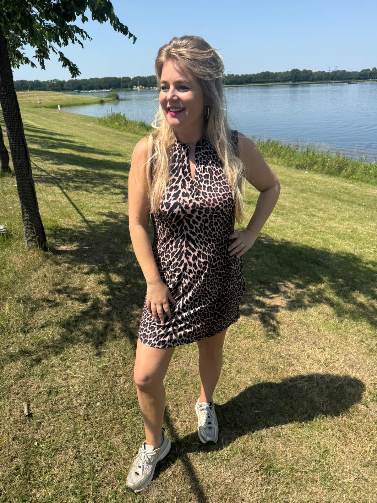 Angelle Milan Jurk Mouwloos Panter bruin