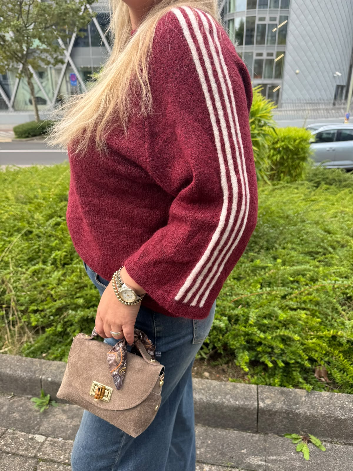 Trui Bonnie streep bordeaux