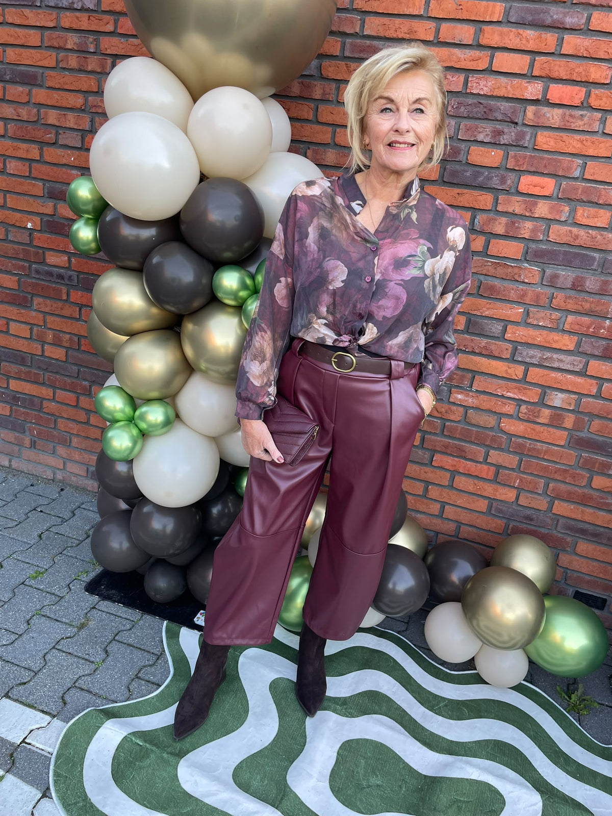 Broek Carine leatherlook bordeaux