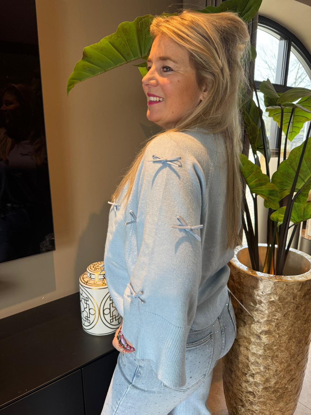 Trui Jolie strikjes blauw