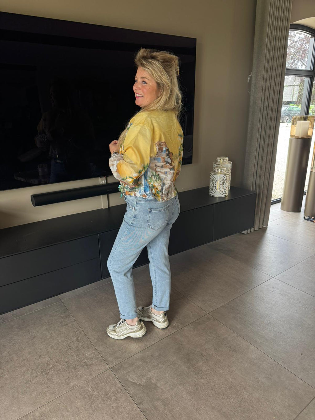 Jasje Meyra geel