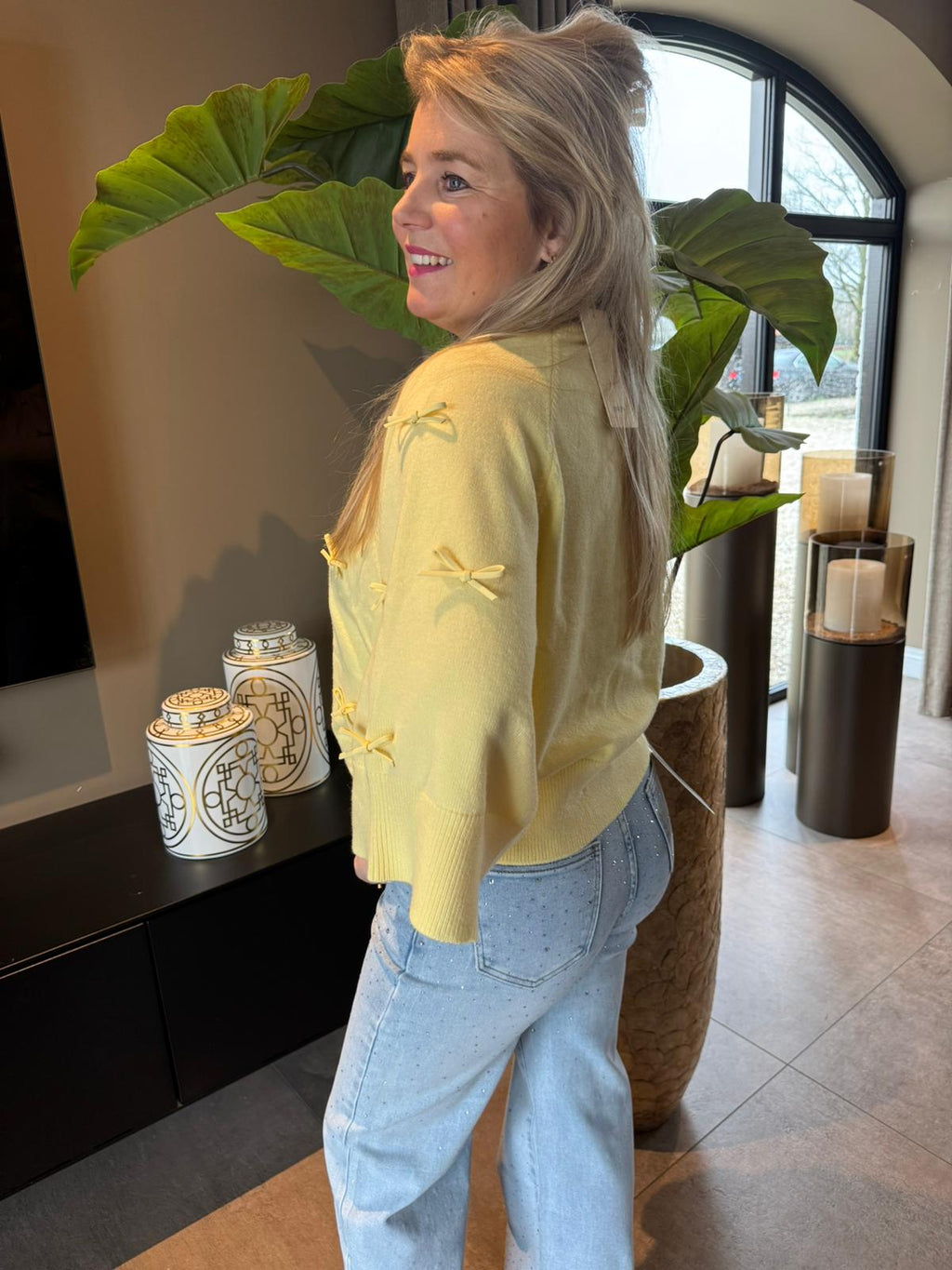 Trui Jolie strikjes geel