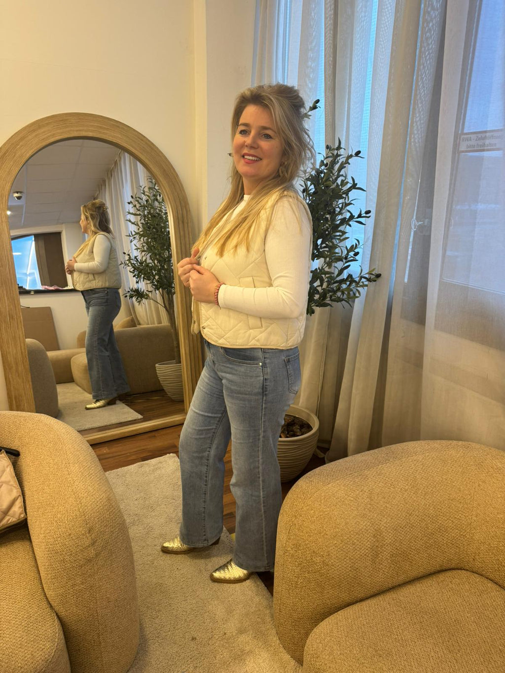 Bodywarmer/gilet Mia gebroken wit