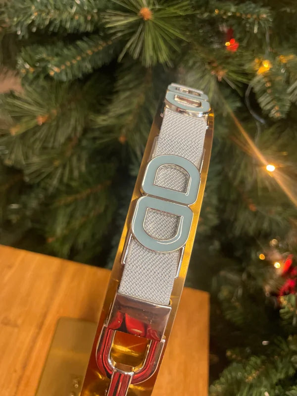 Elastische lichtblauwe riem