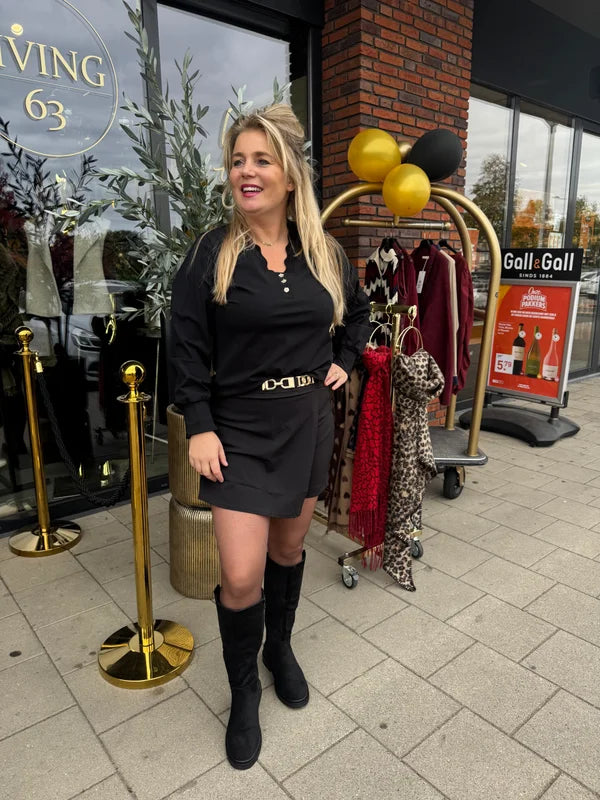 Triple Nine - Blouse zwart met gouden knopen