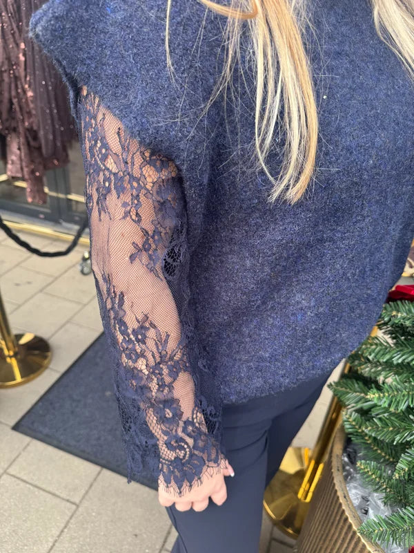 Trui megan donkerblauw