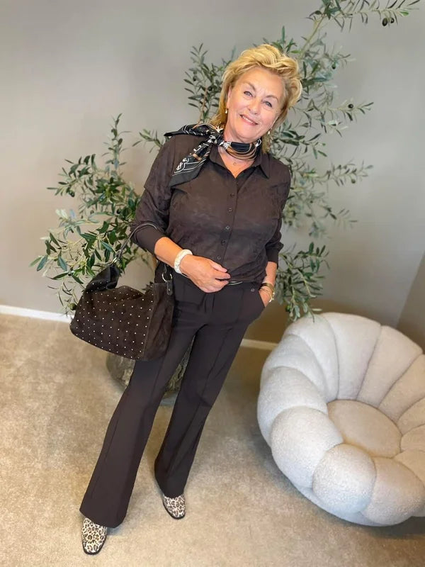 Livia tas donkerbruin met studs