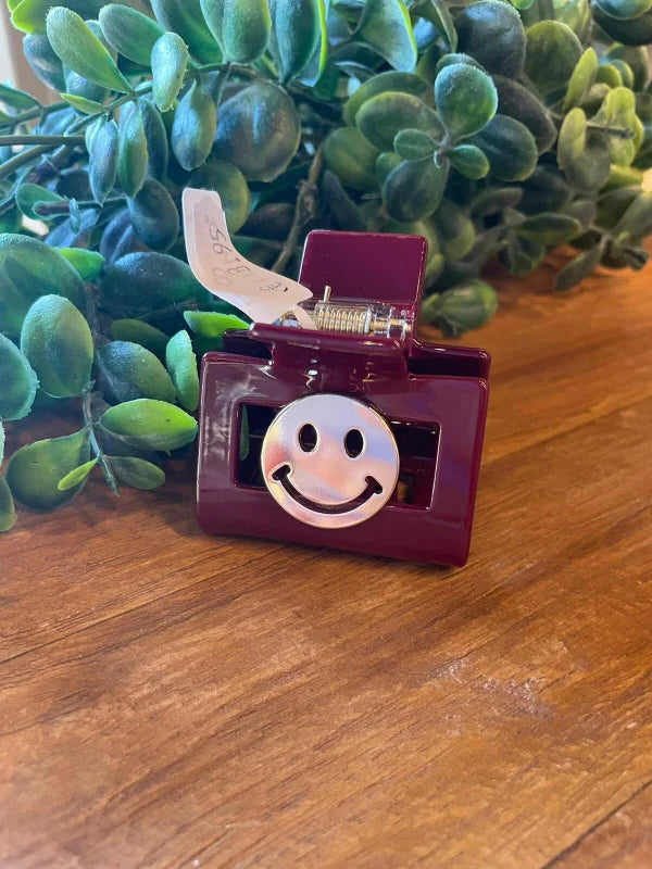 Haarklem bordeaux met smiley