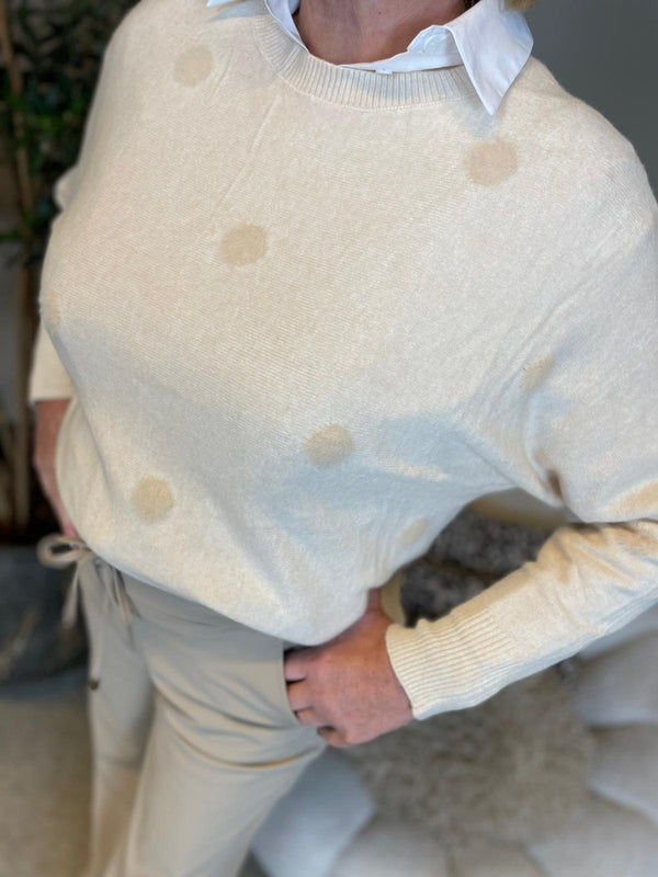 Trui met harige bolletjes beige