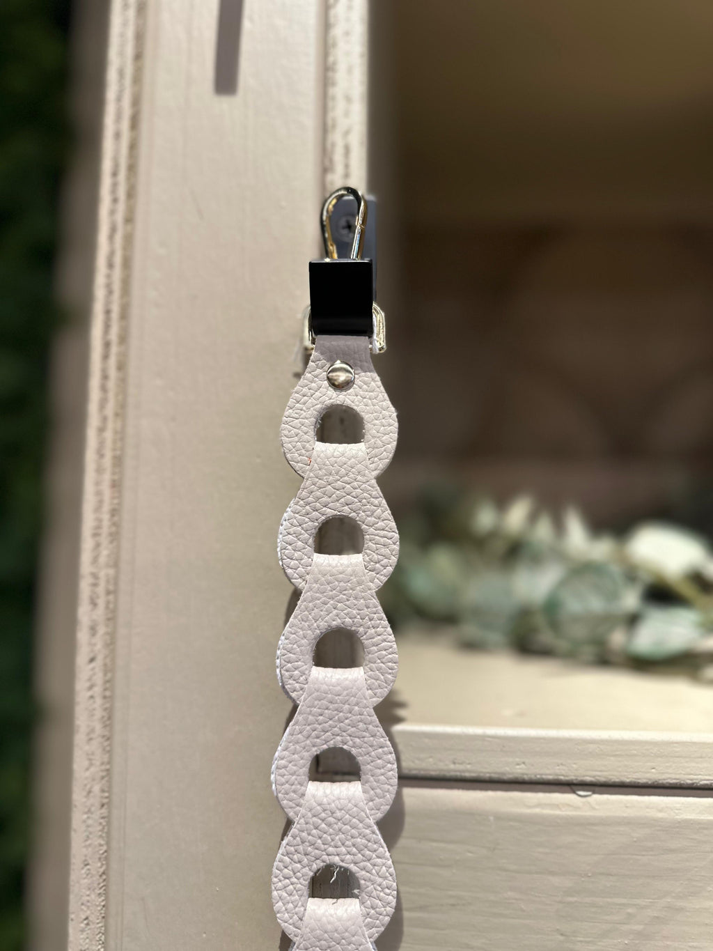 Tassen strap yinthe