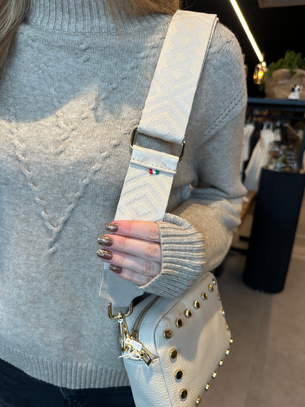 Tassen strap kiki